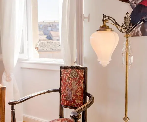 Lighthouse * Corfu (city)